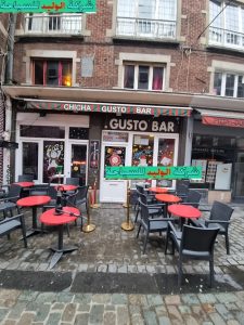 شيشة 2 225x300 - افضل مقاهي الشيشة في بروكسل